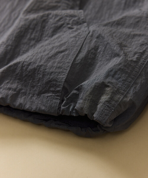 FREAK'S STORE（フリークスストア）の「アウトドア リップストップ ナイロン ワンポイントロゴ ジップアップパーカー ショーツ バッグ 3Pセット/セットアップ（ナイロンジャケット・メンズ・ワインレッド/ブラック/チャコールグレー/その他9/オレンジ・SMALL/LARGE/MEDIUM）」の13枚目の写真