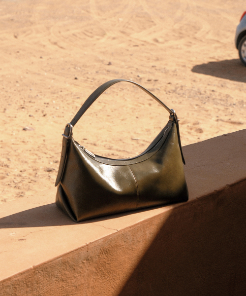 FOLNUA（フォルニュア）の「BATEAU BAG - VINTAGE [5COLOR]（ショルダーバッグ・レディース・ブラック/オリーブ/クリーム/レッド/キャメル・FREE）」の9枚目の写真