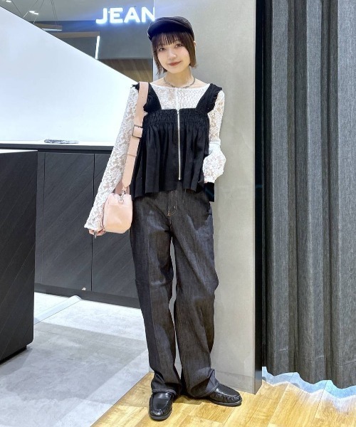 JEANASIS（ジーナシス）の「シャーリングギャザーZIP NS/659556（ベスト・レディース・ブラック/オフホワイト/カーキ・FREE）」の22枚目の写真