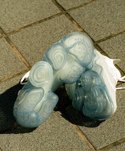 grounds（グラウンズ）の「grounds【グラウンズ】- ウィメンズ スニーカー 【MOOPIER4-WHITEGRAY/TP-ICEGRAY 348】（スニーカー・レディース・ホワイト×グレー・25.0cm/23.0cm/24.0cm/25.5cm）」の6枚目の写真