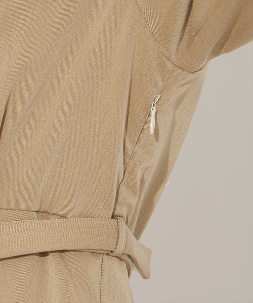 AND COUTURE(アンドクチュール)の「ダブルカラーワンピース(ワンピース・レディース・ベージュ/ライトグレー/ネイビー・SMALL/MEDIUM)」の5枚目の写真