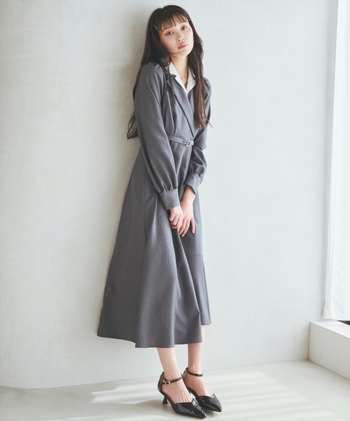 AND COUTURE(アンドクチュール)の「ダブルカラーワンピース(ワンピース・レディース・ベージュ/ライトグレー/ネイビー・SMALL/MEDIUM)」の12枚目の写真