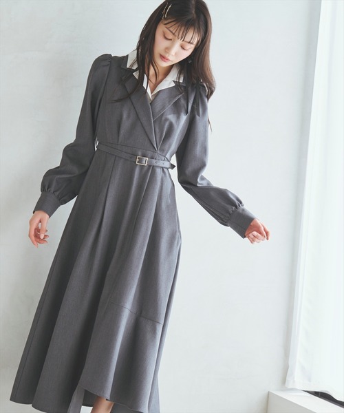 AND COUTURE(アンドクチュール)の「ダブルカラーワンピース(ワンピース・レディース・ベージュ/ライトグレー/ネイビー・SMALL/MEDIUM)」の14枚目の写真