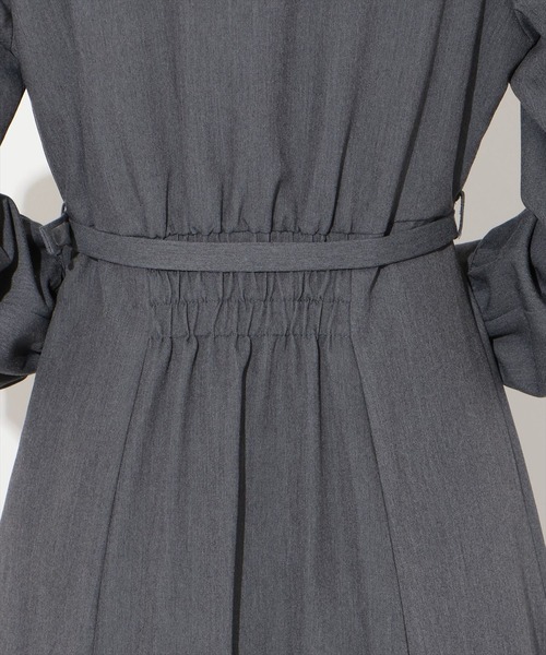 AND COUTURE(アンドクチュール)の「ダブルカラーワンピース(ワンピース・レディース・ベージュ/ライトグレー/ネイビー・SMALL/MEDIUM)」の20枚目の写真
