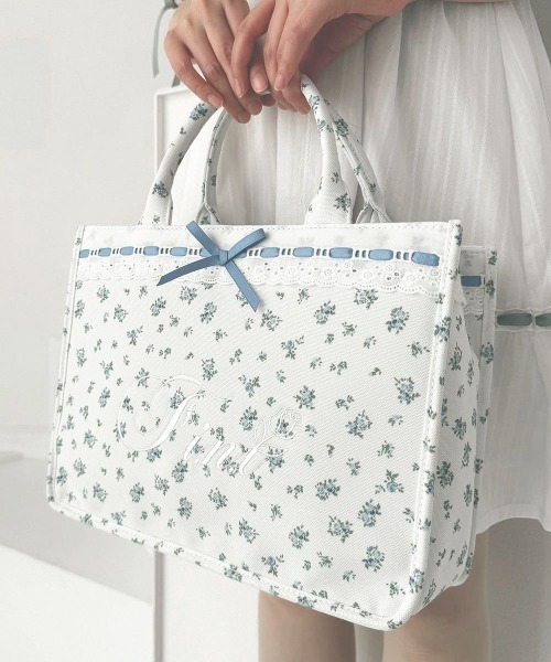 F i.n.t(フィント)の「はしごリボン小花柄トートバッグ(トートバッグ・レディース・ライトブルー/レッド・FREE)」の9枚目の写真