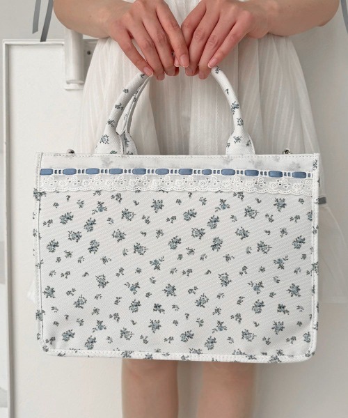 F i.n.t(フィント)の「はしごリボン小花柄トートバッグ(トートバッグ・レディース・ライトブルー/レッド・FREE)」の10枚目の写真