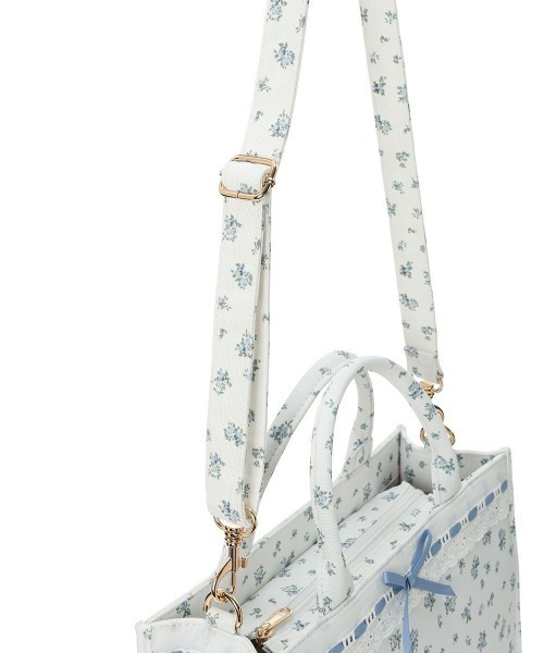 F i.n.t(フィント)の「はしごリボン小花柄トートバッグ(トートバッグ・レディース・ライトブルー/レッド・FREE)」の21枚目の写真