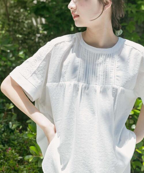 ITEMS URBANRESEARCH（アイテムズ アーバンリサーチ）の「ピンタックレースブラウス（シャツ/ブラウス・レディース・ブラック/ライトブルー/キャメル/オフホワイト・FREE）」の10枚目の写真