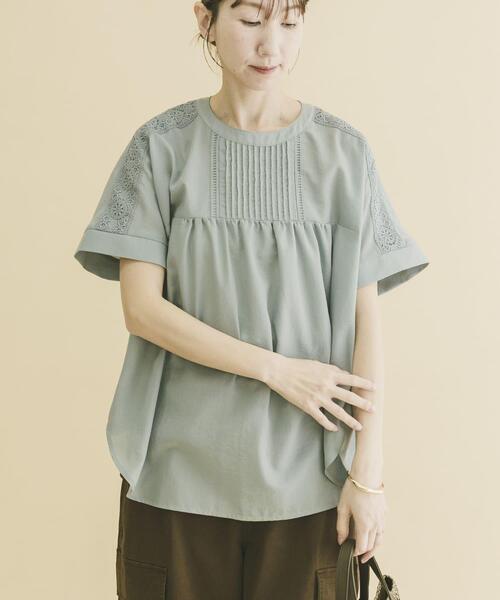 ITEMS URBANRESEARCH(アイテムズ アーバンリサーチ)の「ピンタックレースブラウス(シャツ/ブラウス・レディース・ブラック/ライトブルー/キャメル/オフホワイト・FREE)」の10枚目の写真