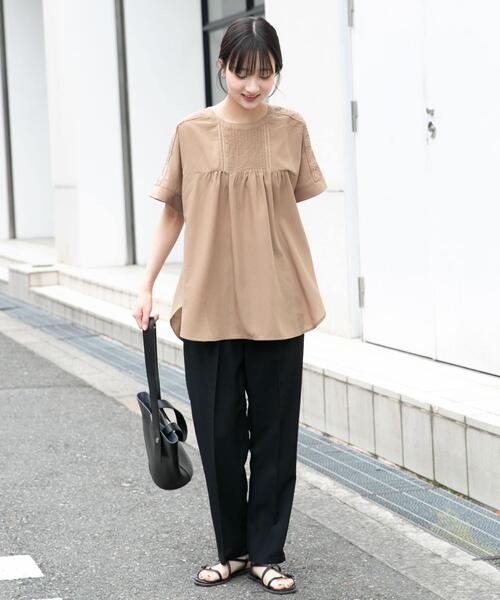 ITEMS URBANRESEARCH（アイテムズ アーバンリサーチ）の「ピンタックレースブラウス（シャツ/ブラウス・レディース・ブラック/ライトブルー/キャメル/オフホワイト・FREE）」の20枚目の写真