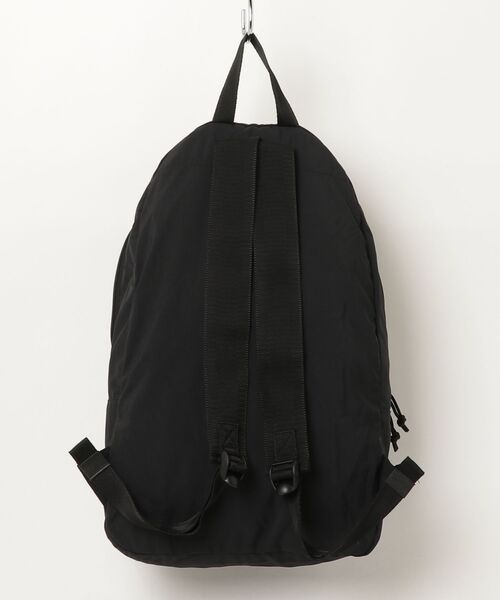 FIRST DOWN(ファーストダウン)の「【FIRST DOWN/ファーストダウン】LIGHT BACKPACK/軽量バックパック(バックパック/リュック・メンズ・ブラック/ダークブルー・FREE)」の18枚目の写真