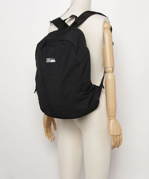 FIRST DOWN(ファーストダウン)の「【FIRST DOWN/ファーストダウン】LIGHT BACKPACK/軽量バックパック(バックパック/リュック・メンズ・ブラック/ダークブルー・FREE)」の22枚目の写真
