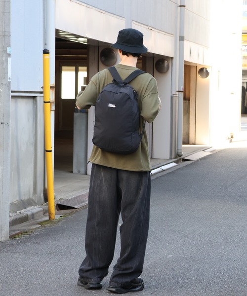 FIRST DOWN（ファーストダウン）の「【FIRST DOWN/ファーストダウン】LIGHT BACKPACK/軽量バックパック（バックパック/リュック・メンズ・ブラック・FREE）」の3枚目の写真