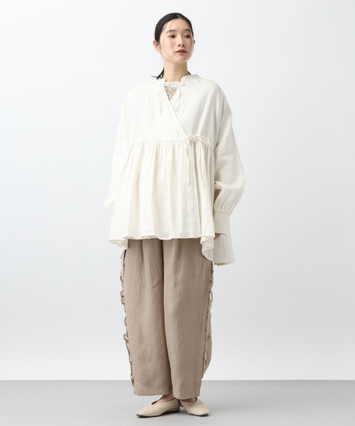 studio CLIP（スタディオクリップ）の「《natural by clip》リネンカシュクールブラウス（シャツ/ブラウス・レディース・オフホワイト/ブルー・FREE）」の4枚目の写真