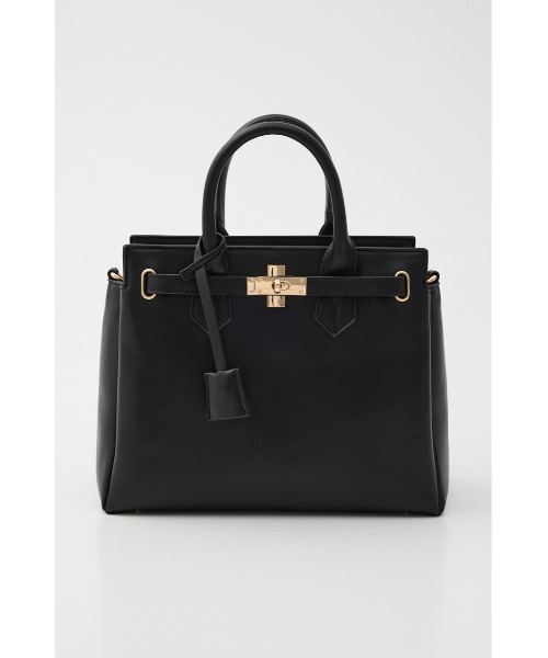 rienda（リエンダ）の「【森香澄さん着用】ベルトデザインカデナバッグ（ショルダーバッグ・レディース・ベージュ/ピンク/ライトブルー/ブラック・FREE）」の2枚目の写真