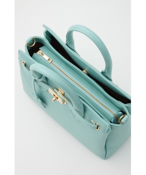 rienda（リエンダ）の「【森香澄さん着用】ベルトデザインカデナバッグ（ショルダーバッグ・レディース・ベージュ/ピンク/ライトブルー/ブラック・FREE）」の9枚目の写真