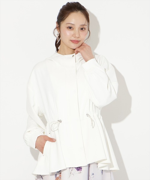 WILLSELECTION(ウィルセレクション)の「ドロストペプラムフードブルゾン(ブルゾン・レディース・ブラック/ベージュ/オフホワイト・FREE)」の4枚目の写真