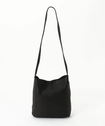 Morphee（モルフェ）の「MORPHEE(モルフェ) SQUARE SHOULDER ナッパレザー（ショルダーバッグ）」