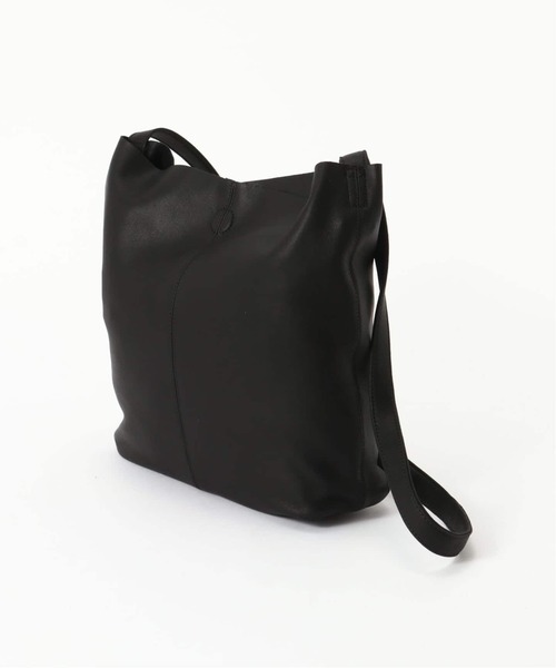 Morphee（モルフェ）の「MORPHEE(モルフェ) SQUARE SHOULDER ナッパレザー（ショルダーバッグ・メンズ・ブラック・FREE）」の6枚目の写真