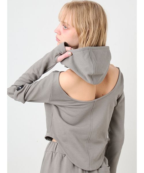 SORIN（ソリン　）の「Back Open Slim Hoodie/バックオープンスリムフーディー（パーカー・レディース・オフホワイト/カーキ/ブラック・38）」の5枚目の写真