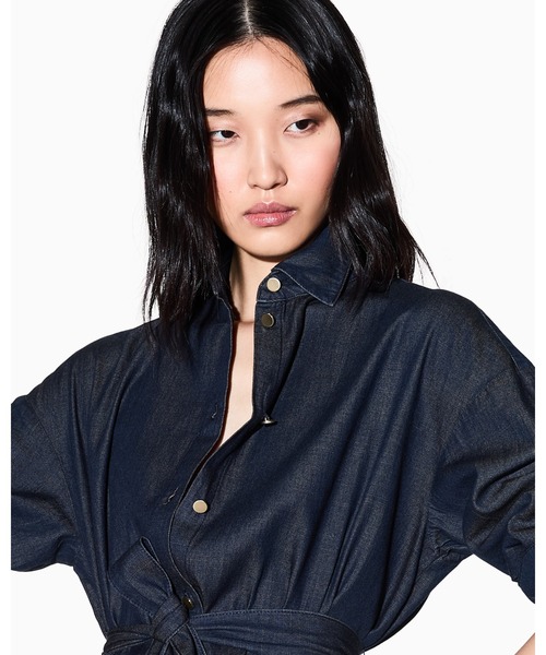 ARMANI EXCHANGE(アルマーニエクスチェンジ)の「【A|X アルマーニ エクスチェンジ】WE インディゴブルー シャンブレーシャツワンピース(シャツワンピース・レディース・インディゴブルー・0/4/6/2)」の3枚目の写真