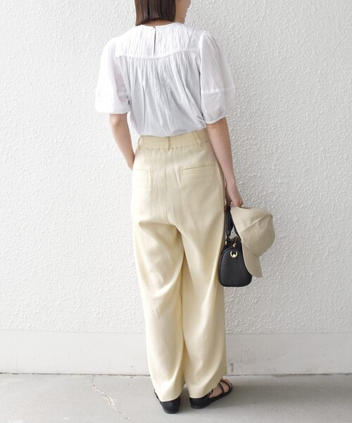 SHIPS any(シップス エニィ)の「SHIPS any:〈洗濯機可能〉リネンミックス 2タック テーパード パンツ(その他パンツ・レディース・クリーム/ダークオリーブ・38/36)」の7枚目の写真