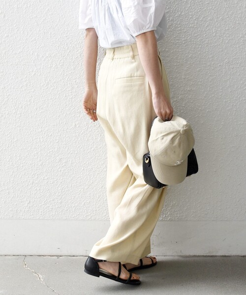 SHIPS any(シップス エニィ)の「SHIPS any:〈洗濯機可能〉リネンミックス 2タック テーパード パンツ(その他パンツ・レディース・クリーム/ダークオリーブ・38/36)」の10枚目の写真