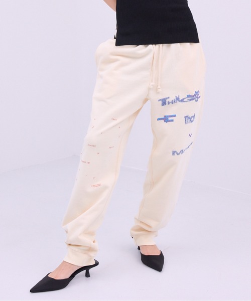 THINGS THAT MATTER（シングス ザット マター）の「CHAOS PRINT SWEAT PANTS / カオス プリント スウェット パンツ/ZOZOTOWN限定商品（スウェットパンツ・レディース・クリーム/グレー/ブラック・FREE）」の4枚目の写真