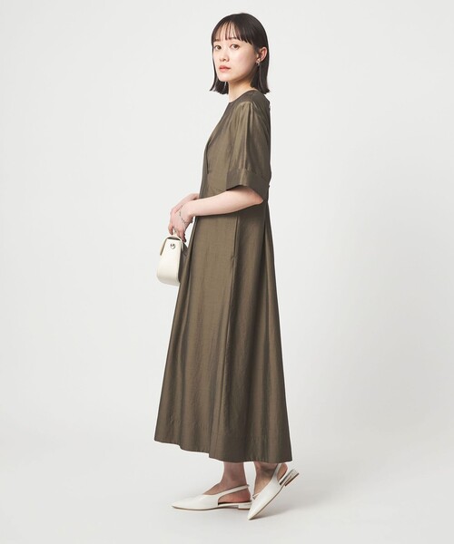 green label relaxing(グリーンレーベルリラクシング)の「フロント タック ワンピース(ワンピース・レディース・ブラック/オリーブ・FREE)」の7枚目の写真