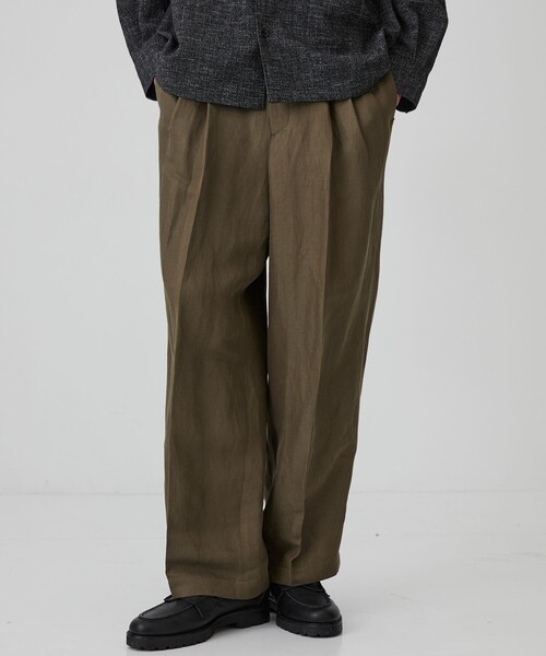 UNITED TOKYO(ユナイテッドトウキョウ)の「VINTAGE SILK LINEN 3タックスラックス(その他パンツ・メンズ・グレイッシュベージュ/ブラック・2/1)」の1枚目の写真