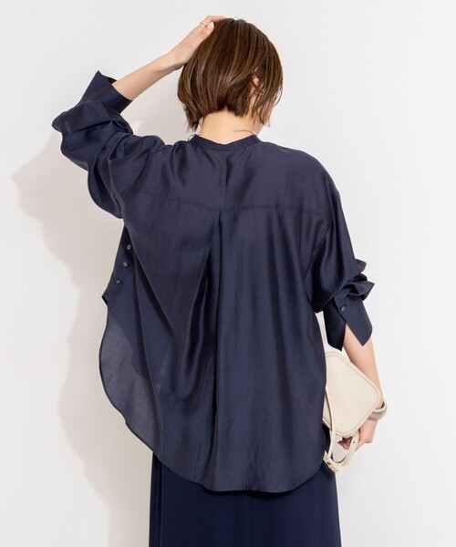 NOLLEY’S(ノーリーズ)の「ウォッシャブルサイドボタンシアーブラウス(シャツ/ブラウス・レディース・ベージュ系その他3/ネイビー/イエロー・38)」の18枚目の写真