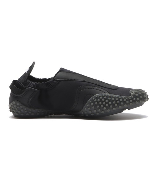 PUMA(プーマ)の「MOSTRO MOVE VENUS WNS 405509-03(スリッポン・レディース・ブラック・25.0cm/24.5cm/24.0cm/23.5cm/23.0cm/22.5cm)」の2枚目の写真