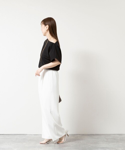 NOLLEY’S Sophi(ノーリーズソフィ)の「《撥水/セットアップ対応》ウォッシャブルマルチファンクションボートネックプルオーバー(Tシャツ/カットソー・レディース・ブラック/オフホワイト・38)」の6枚目の写真