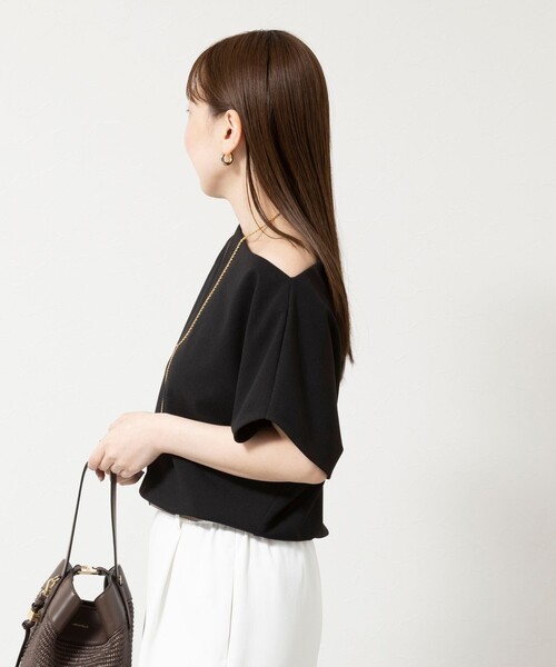 NOLLEY’S Sophi(ノーリーズソフィ)の「《撥水/セットアップ対応》ウォッシャブルマルチファンクションボートネックプルオーバー(Tシャツ/カットソー・レディース・ブラック/オフホワイト・38)」の8枚目の写真