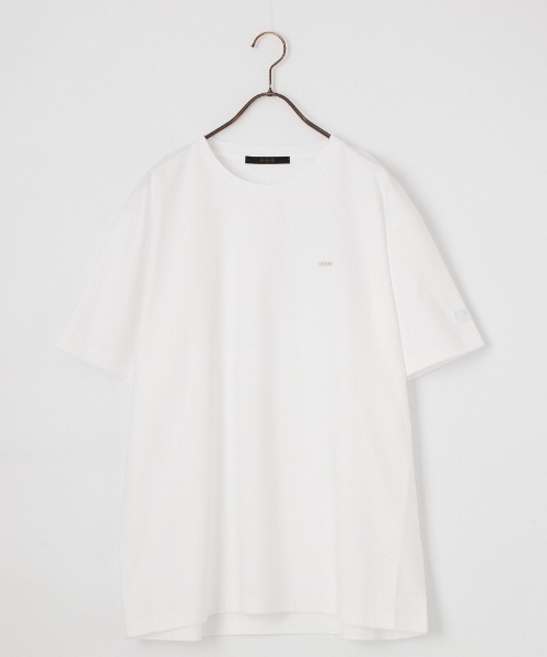 TATRAS（タトラス）の「[TATRAS/タトラス] 別注 DANILO ワンポイント刺繍ロゴ ショートスリーブTシャツ（Tシャツ/カットソー・レディース・ブラック/ホワイト・2/3/4/1）」の22枚目の写真