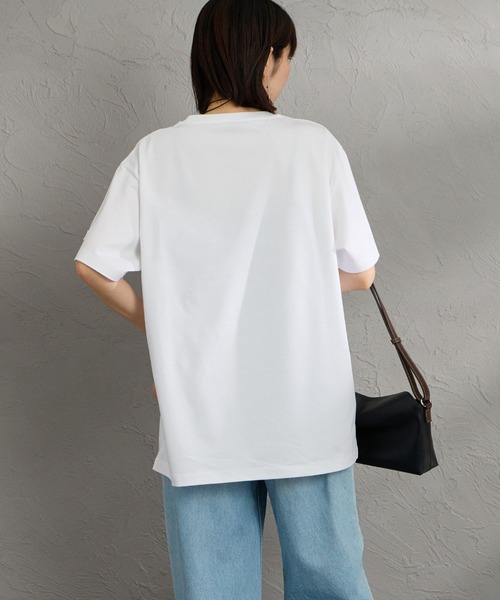 TATRAS（タトラス）の「[TATRAS/タトラス] 別注 DANILO ワンポイント刺繍ロゴ ショートスリーブTシャツ（Tシャツ/カットソー・レディース・ブラック/ホワイト・2/3/4/1）」の18枚目の写真