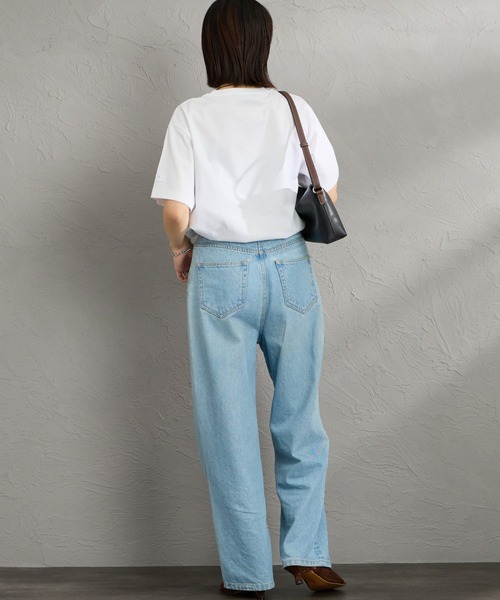 TATRAS（タトラス）の「[TATRAS/タトラス] 別注 DANILO ワンポイント刺繍ロゴ ショートスリーブTシャツ（Tシャツ/カットソー・レディース・ブラック/ホワイト・2/3/4/1）」の7枚目の写真