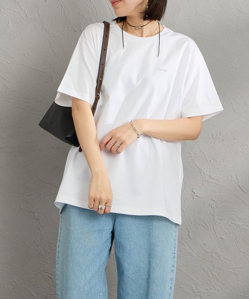 TATRAS（タトラス）の「[TATRAS/タトラス] 別注 DANILO ワンポイント刺繍ロゴ ショートスリーブTシャツ（Tシャツ/カットソー・レディース・ブラック/ホワイト・2/3/4/1）」の8枚目の写真