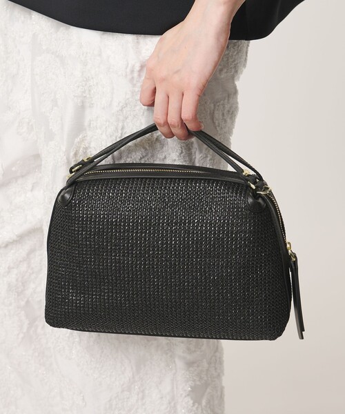 GIANNI CHIARINI ブラックショルダーバッグ　Mサイズ GIANNI CHIARINI＞ALIFA TWIST M バッグ（ショルダーバッグ）｜GIANNI