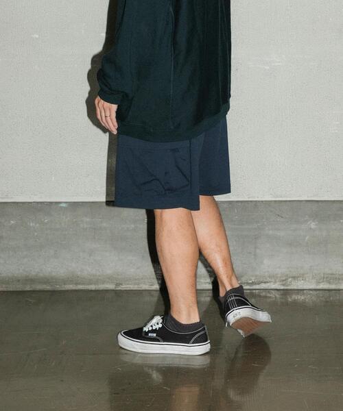 URBAN RESEARCH（アーバンリサーチ）の「Wide Dad　BREEZY TECH CARGO SHORTS（その他パンツ・メンズ・ネイビー/ブラック・2/1）」の9枚目の写真