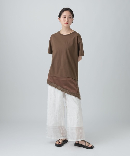 LEPSIM(レプシィム)の「サテンレースドッキングT 668376(Tシャツ/カットソー・レディース・ブラウン/オフホワイト/ホワイト×グリーン/ブラック・FREE)」の16枚目の写真