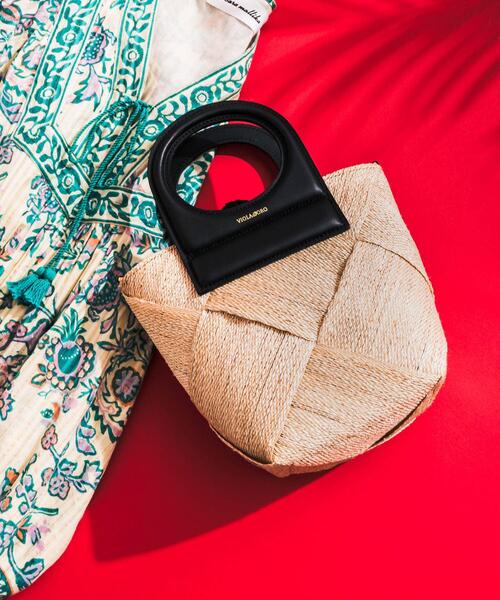 URBAN RESEARCH ROSSO WOMEN(アーバンリサーチ ロッソ)の「VIOLAd’ORO レザーハンドルアバカメッシュバッグ(ショルダーバッグ・レディース・ベージュ・-)」の1枚目の写真