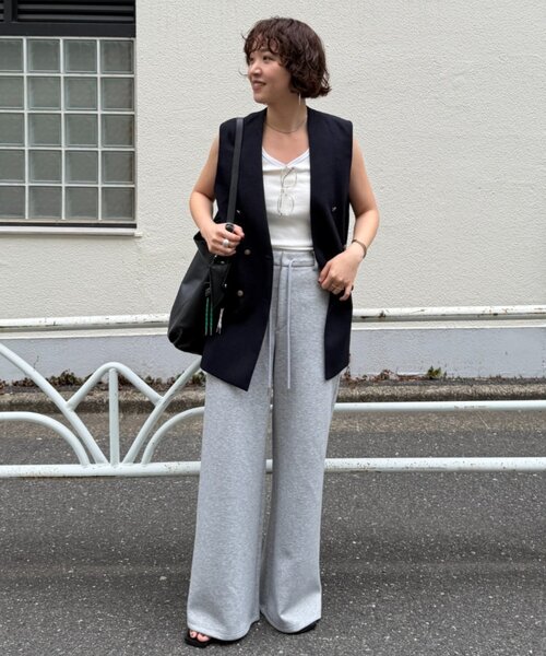 LOUNGEDRESS（ラウンジドレス）の「ドロストスウェットパンツ（スウェットパンツ・レディース・アイボリー/グレー・SMALL/MEDIUM）」の15枚目の写真