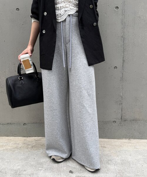 LOUNGEDRESS（ラウンジドレス）の「ドロストスウェットパンツ（スウェットパンツ・レディース・アイボリー/グレー・SMALL/MEDIUM）」の20枚目の写真