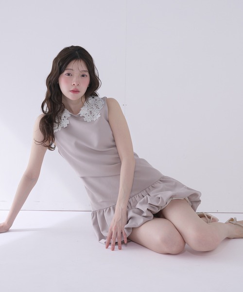 fupel(フぺル)の「flower lace collar balloon onepiece / フラワーレース襟バルーンワンピース(ワンピース・レディース・ブラック/グレイッシュベージュ・FREE)」の22枚目の写真