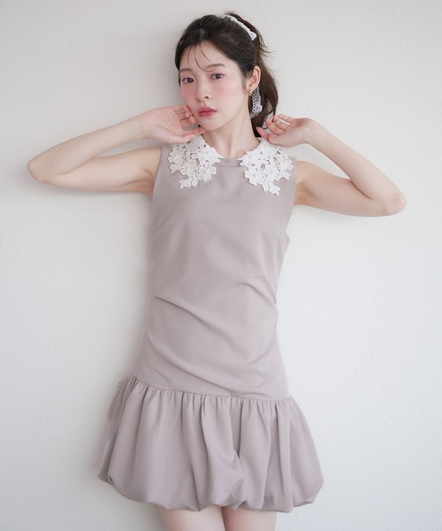 fupel(フぺル)の「flower lace collar balloon onepiece / フラワーレース襟バルーンワンピース(ワンピース・レディース・ブラック/グレイッシュベージュ・FREE)」の14枚目の写真