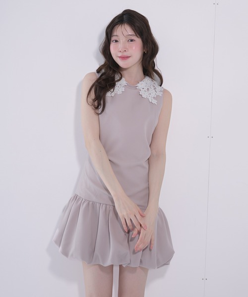 fupel(フぺル)の「flower lace collar balloon onepiece / フラワーレース襟バルーンワンピース(ワンピース・レディース・ブラック/グレイッシュベージュ・FREE)」の5枚目の写真