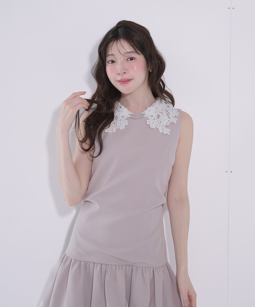 fupel(フぺル)の「flower lace collar balloon onepiece / フラワーレース襟バルーンワンピース(ワンピース・レディース・ブラック/グレイッシュベージュ・FREE)」の3枚目の写真