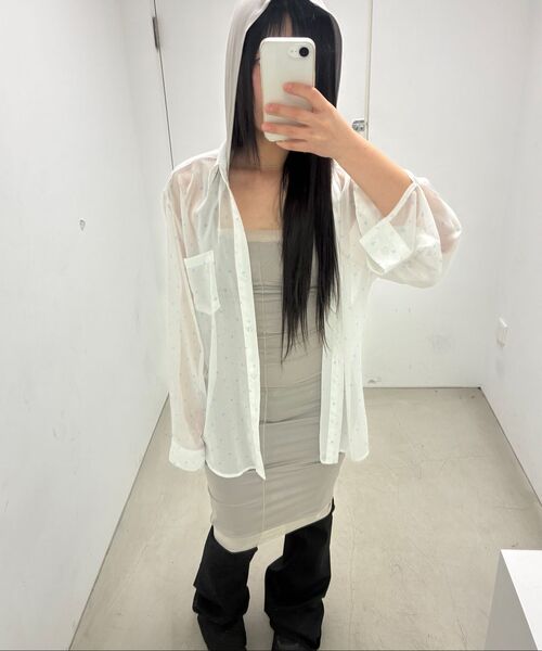OJOS(オホス)の「Graphic Sheer Shirts / White(シャツ/ブラウス・レディース・その他・OS)」の2枚目の写真