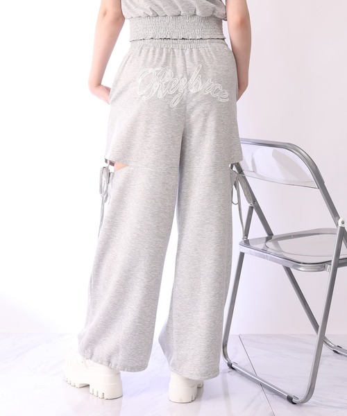 one after another NICE CLAUP(ワンアフターアナザーナイスクラップ)の「【セットアップ可能/パーカー別売り】【SMサイズ展開あり】サイドカットリボンスウェットパンツ(スウェットパンツ・レディース・グレー/ピンク/ブラック・MEDIUM/SMALL)」の3枚目の写真